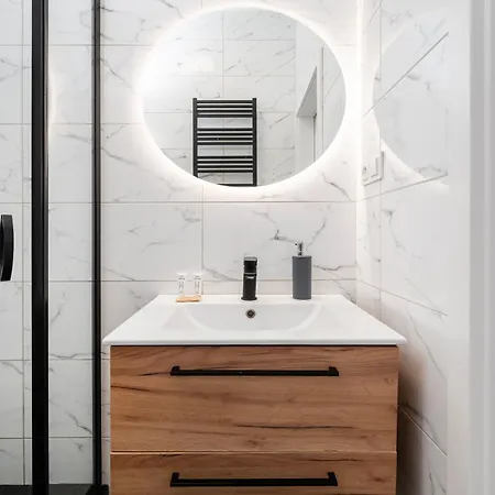 Apartment Cozy Urban By Bookinghost *